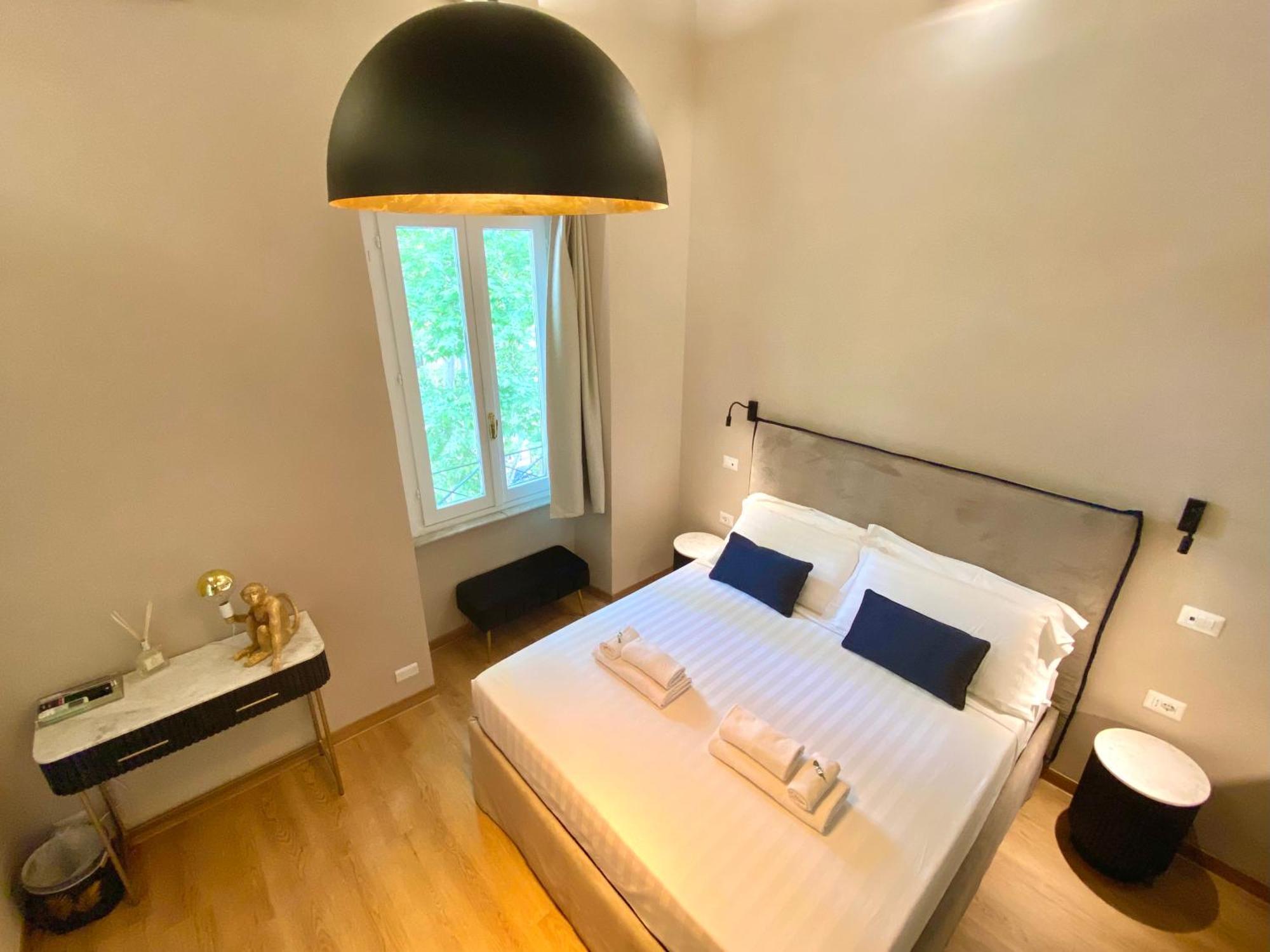 Queen Of Rome Luxury Rooms エクステリア 写真