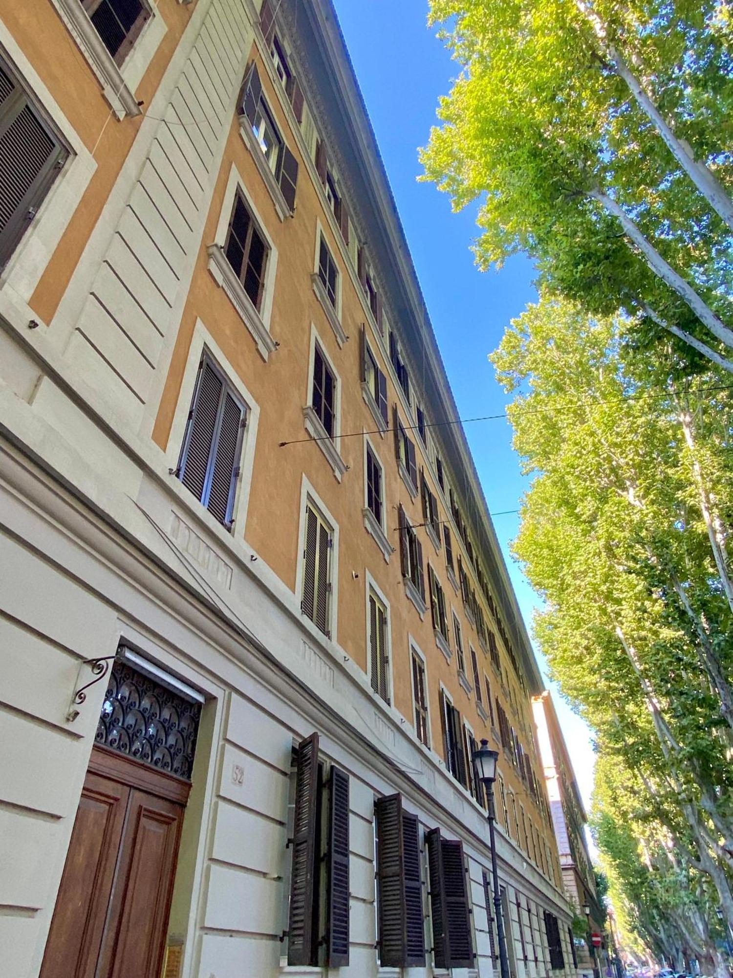 Queen Of Rome Luxury Rooms エクステリア 写真
