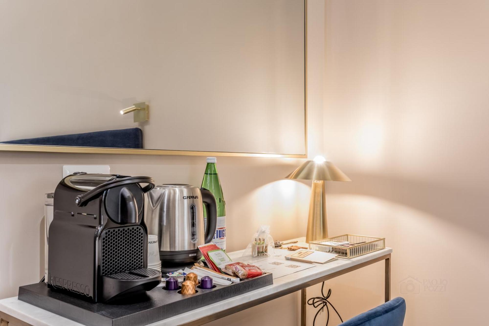 Queen Of Rome Luxury Rooms エクステリア 写真